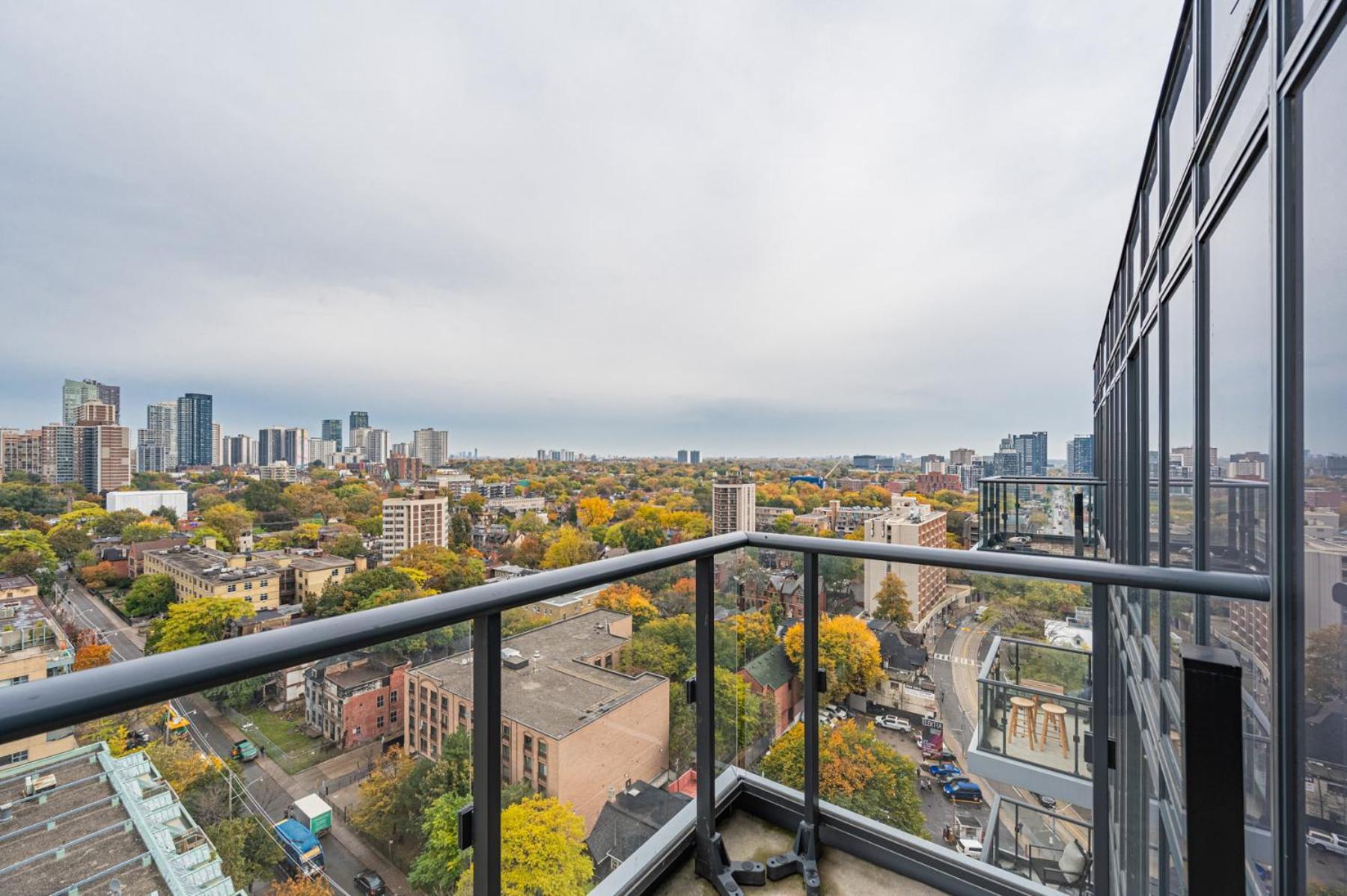 Toronto Garden Suites Exterior photo